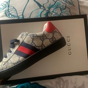 Gucci Sneakers
